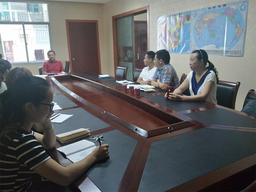 福建易順建筑工程有限公司2017年第一屆：“金秋助學(xué)，學(xué)子圓夢，誠信你我，感恩社會”