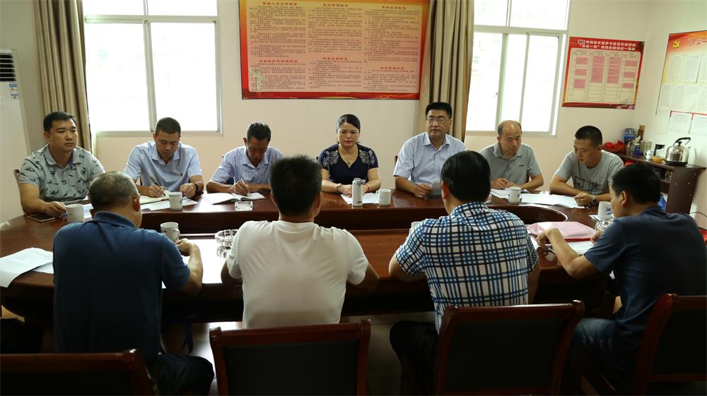 福建易順建筑工程有限公司“互動聯(lián)動、掛鉤幫扶”招沙甲村貧困戶捐贈儀式